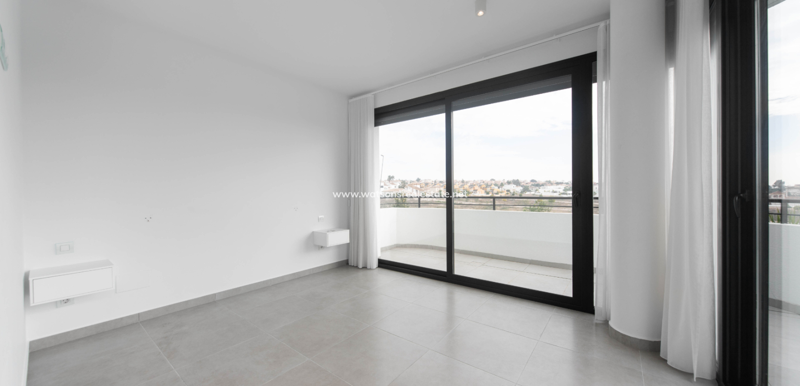 Resale - Detached - Urb. La Marina