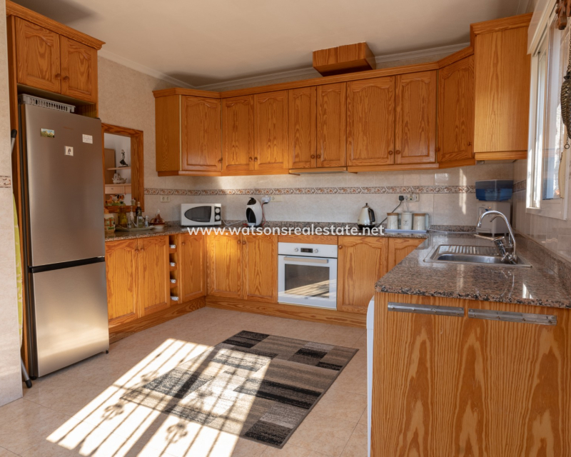 Resale - Detached - Urb. La Marina