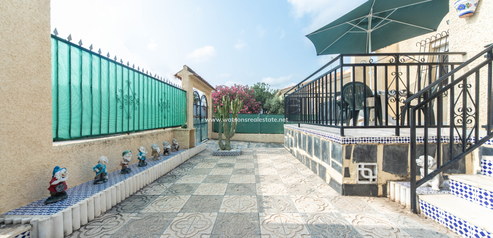 Resale - Detached - Urb. La Marina