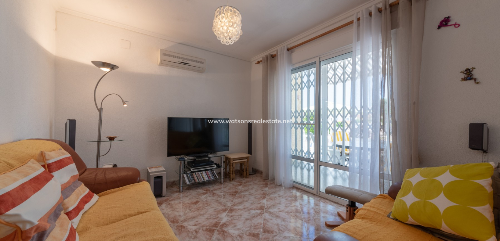 Resale - Detached - Urb. La Marina