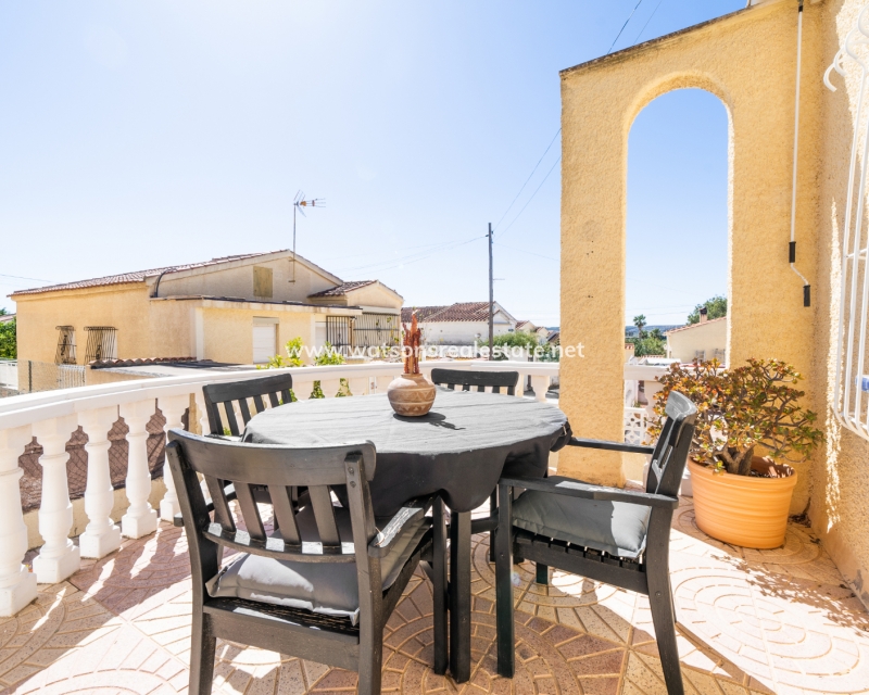 Resale - Detached - Urb. La Marina