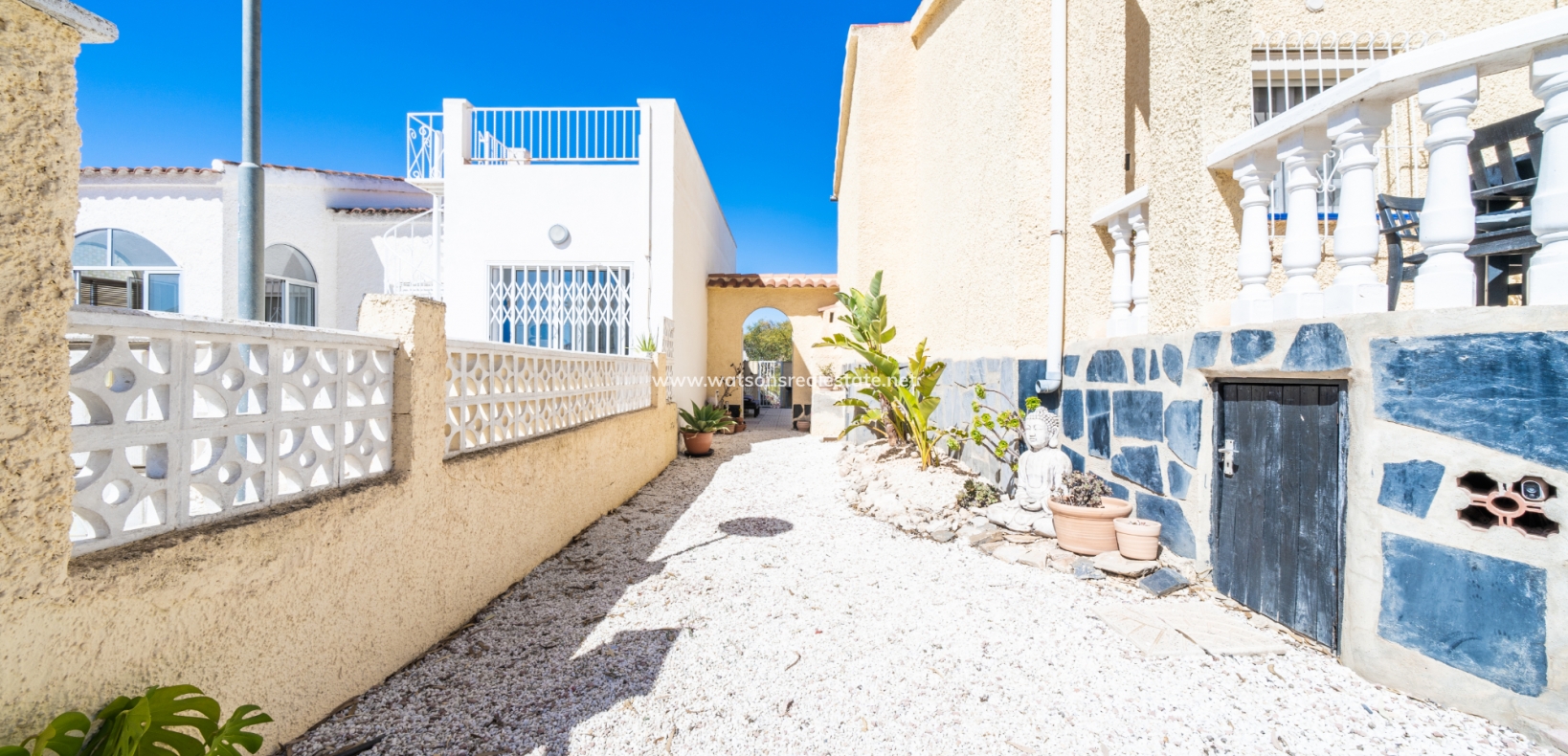 Resale - Detached - Urb. La Marina