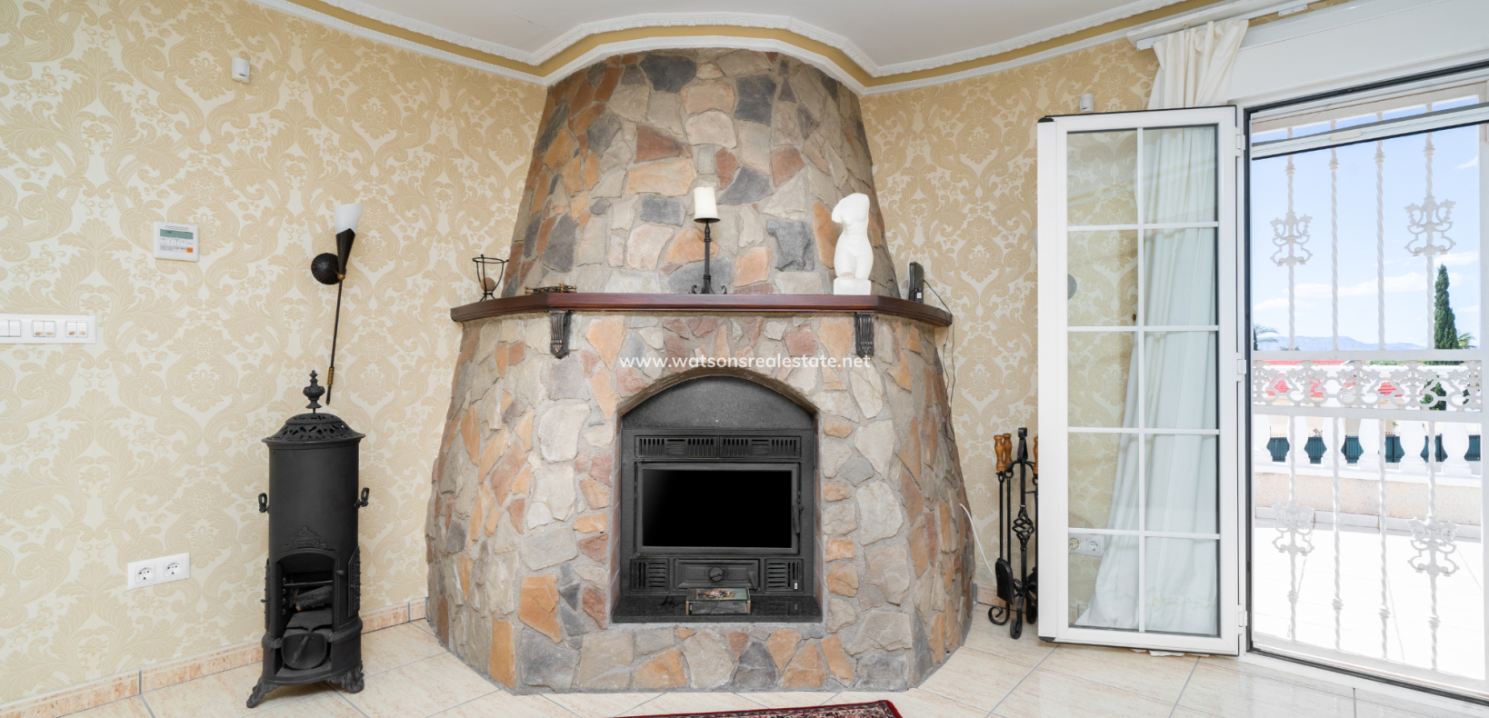 Resale - Detached - Urb. La Marina