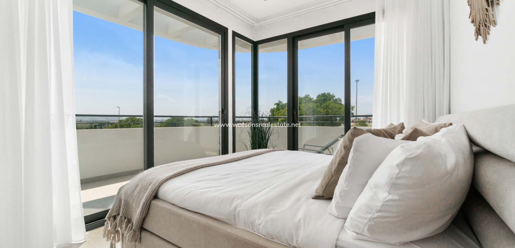 Resale - Detached - Urb. La Marina