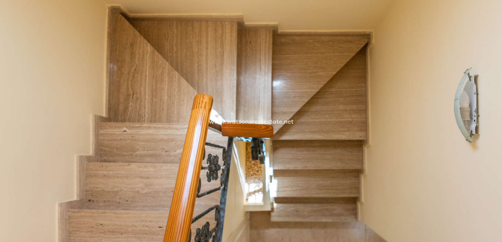Resale - Detached - Urb. La Marina