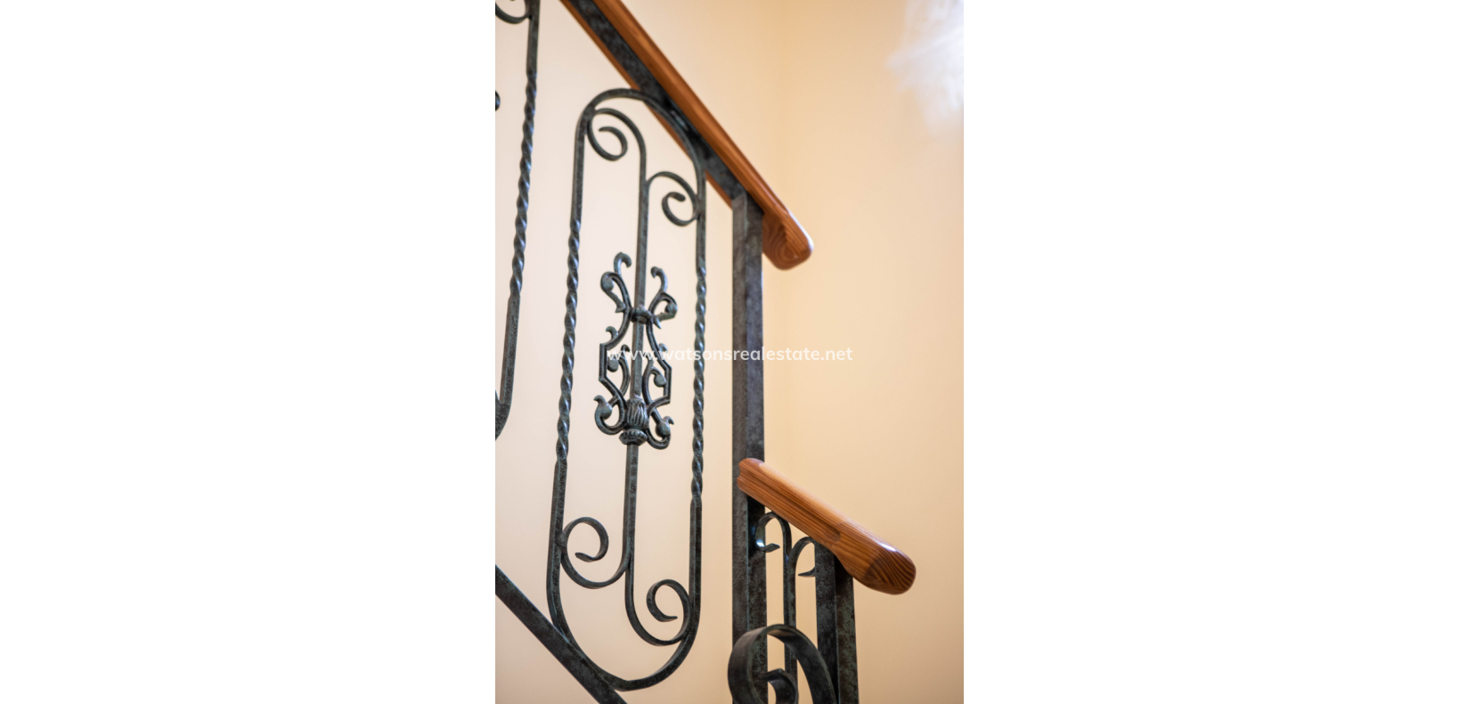 Resale - Detached - Urb. La Marina