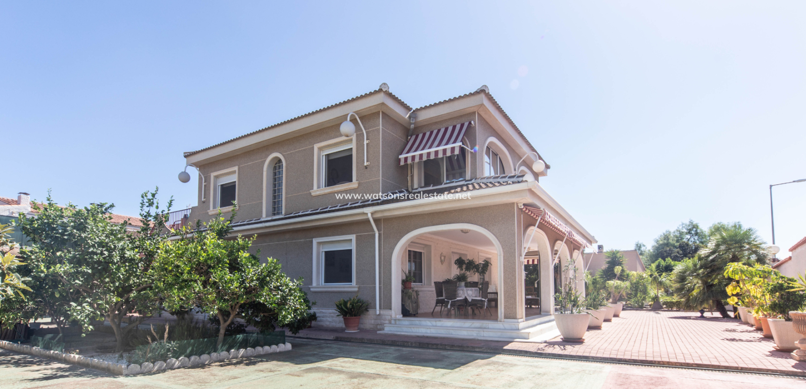 Resale - Detached - Urb. La Marina