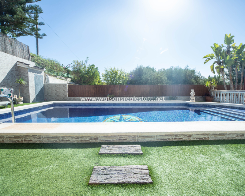 Resale - Detached - Urb. La Marina