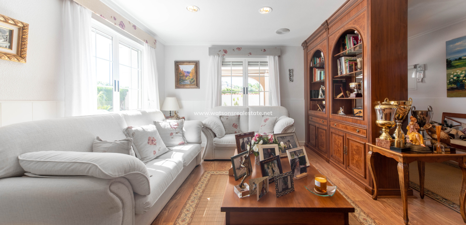 Resale - Detached - Urb. La Marina