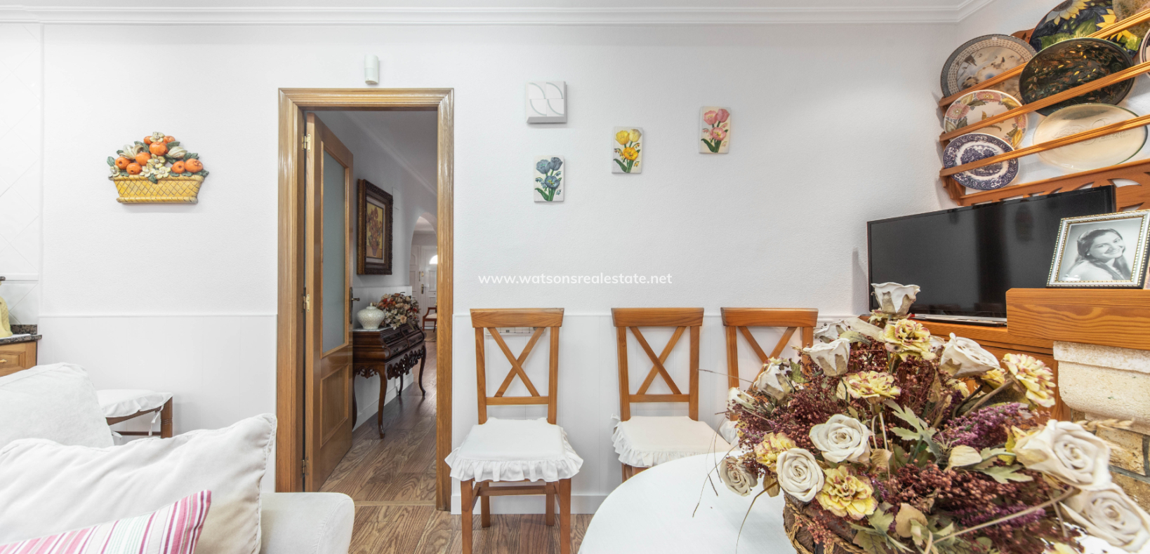 Resale - Detached - Urb. La Marina