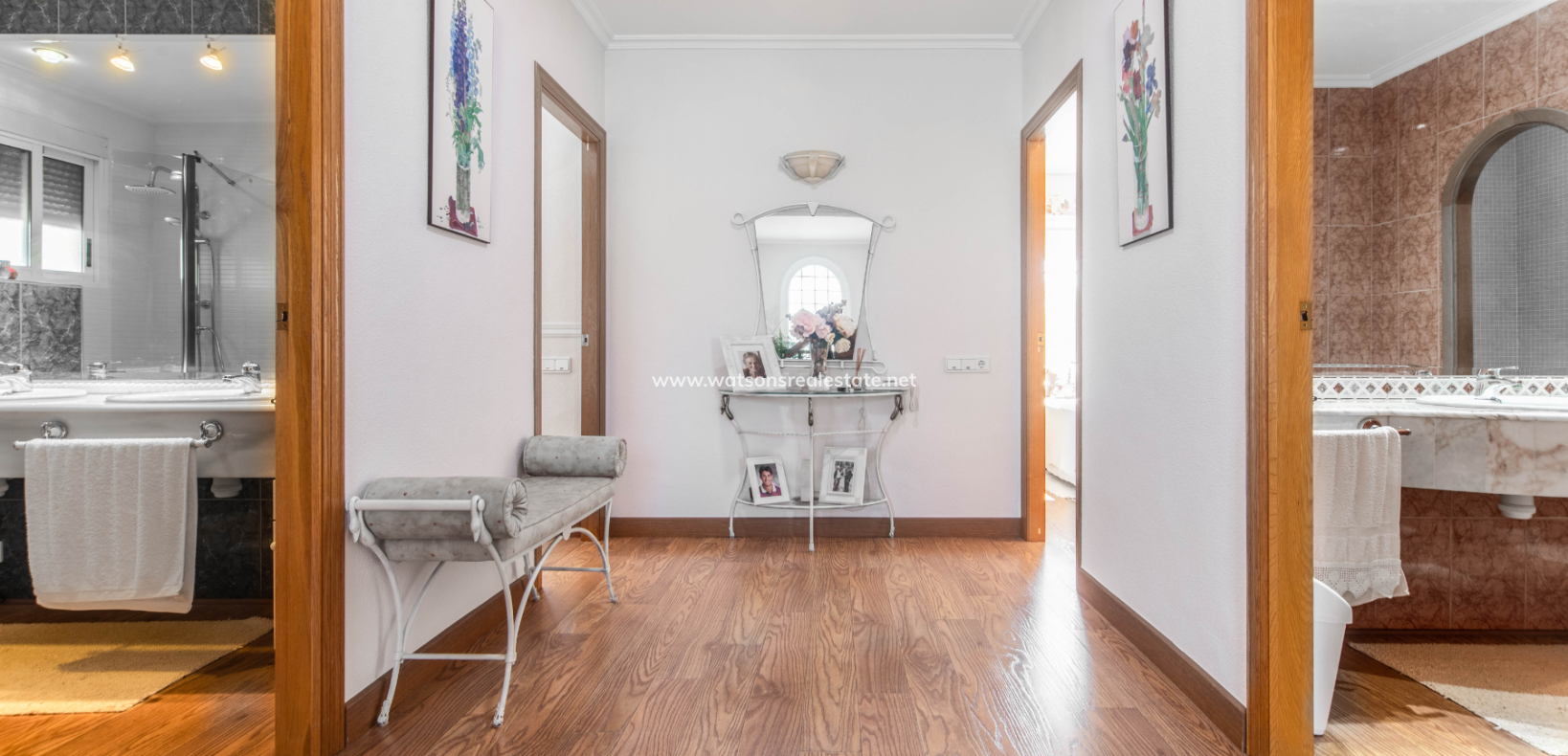 Resale - Detached - Urb. La Marina