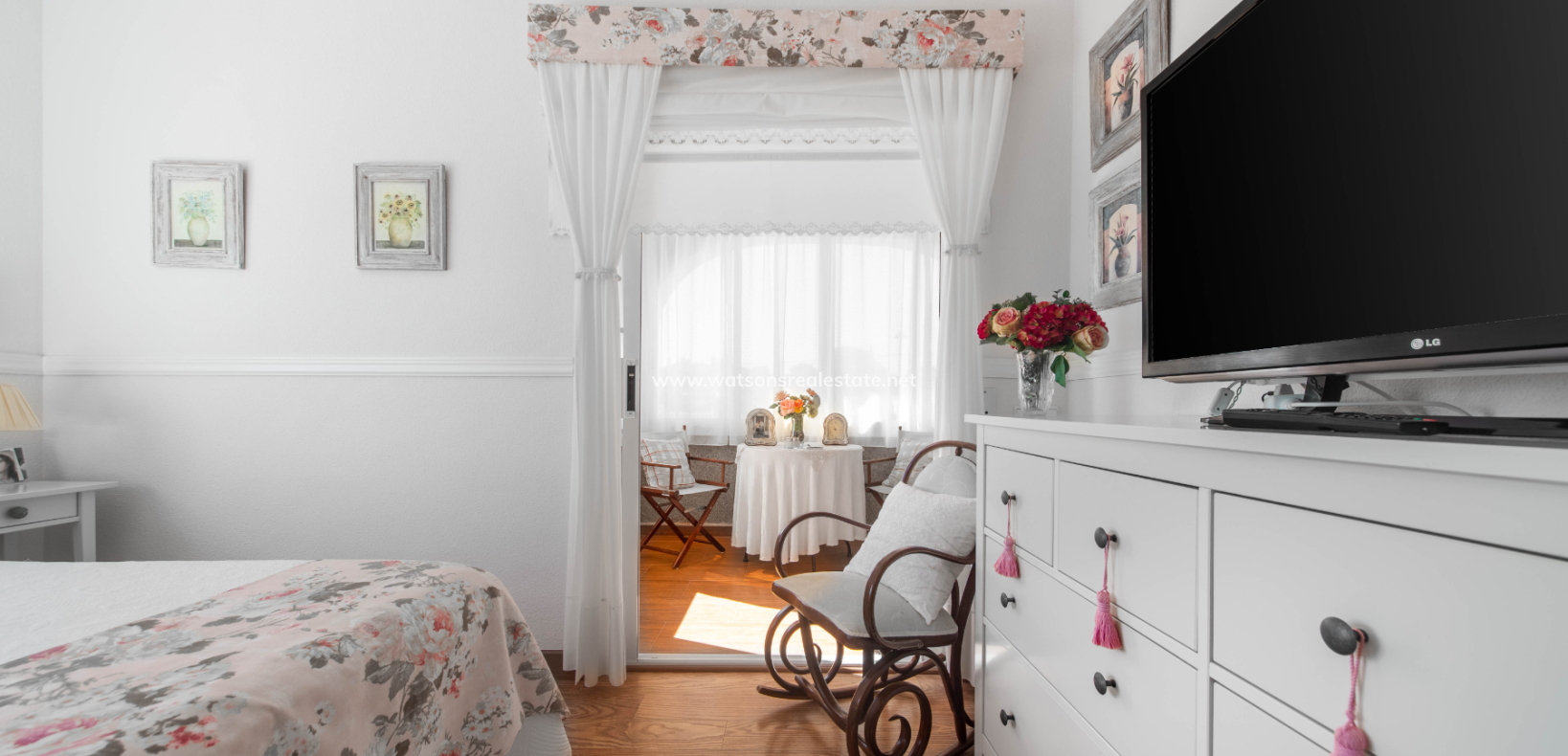 Resale - Detached - Urb. La Marina