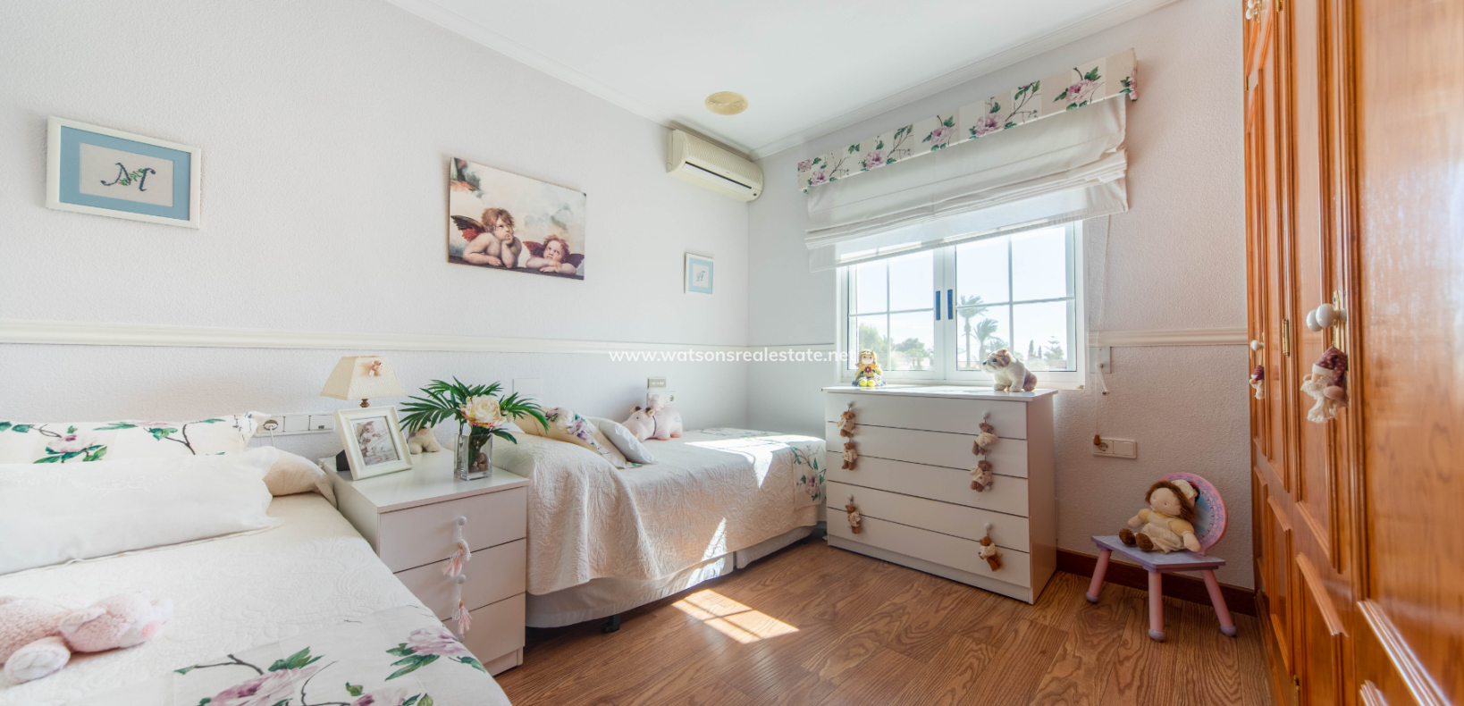 Resale - Detached - Urb. La Marina
