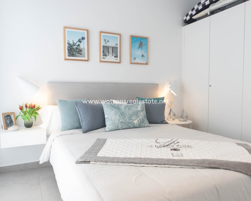 Resale - Detached - Urb. La Marina