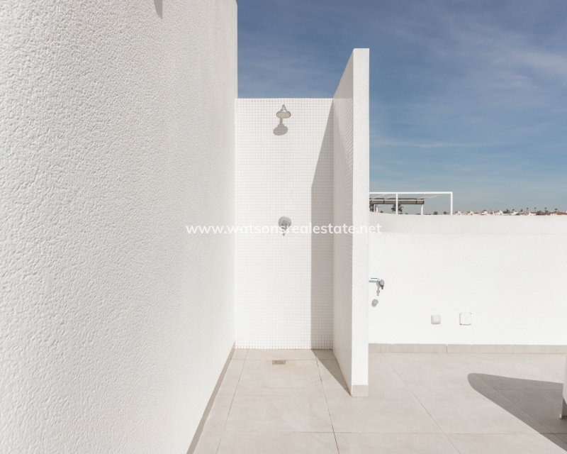 Resale - Detached - Urb. La Marina