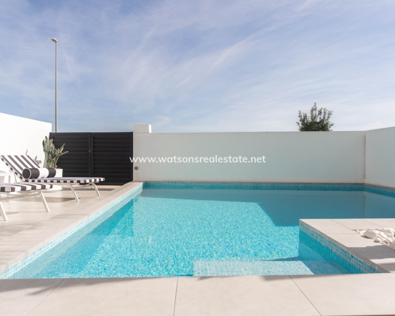 Resale - Detached - Urb. La Marina