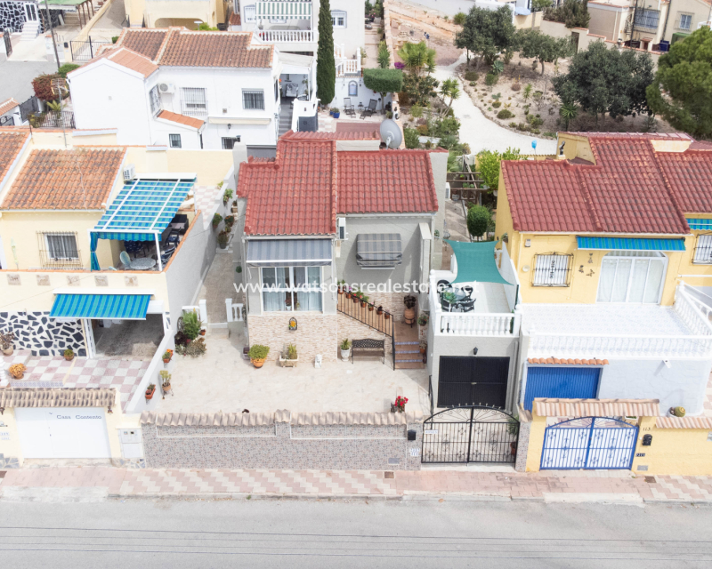 Resale - Detached - Urb. La Marina
