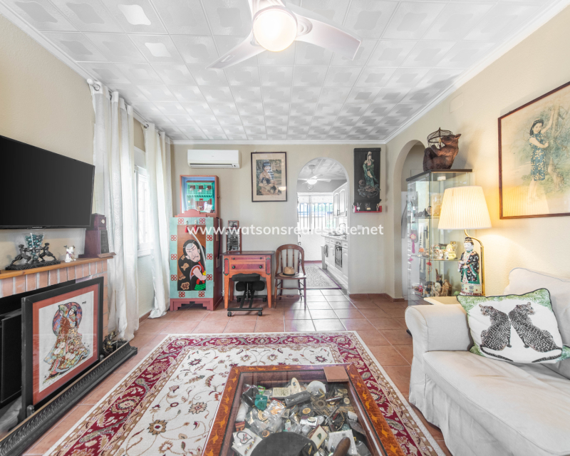 Resale - Detached - Urb. La Marina