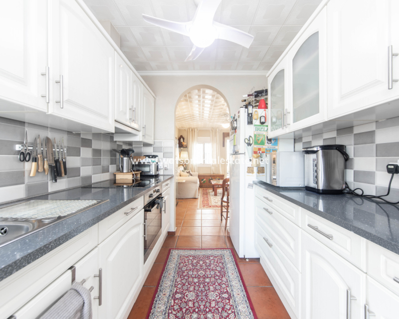 Resale - Detached - Urb. La Marina