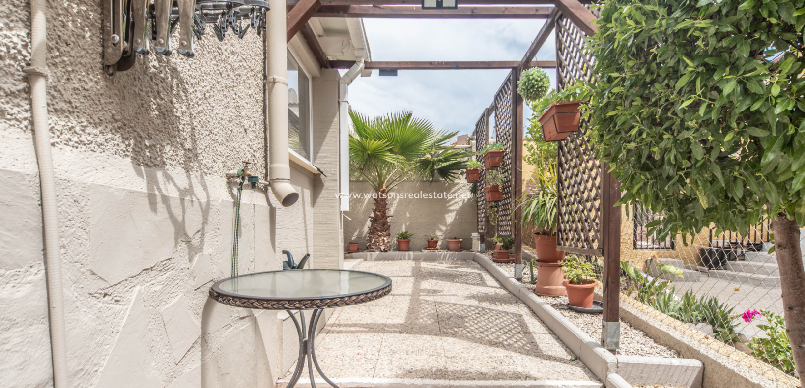 Resale - Detached - Urb. La Marina