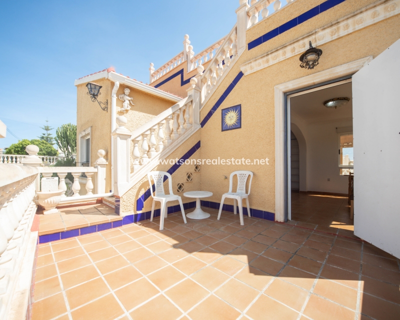 Resale - Detached - Urb. La Marina