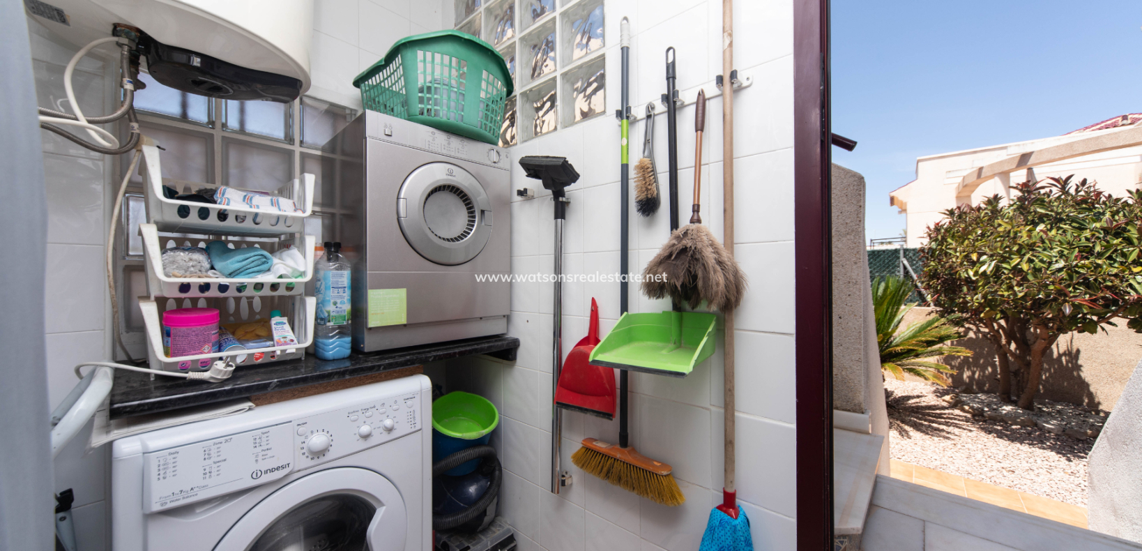 Resale - Detached - Urb. La Marina