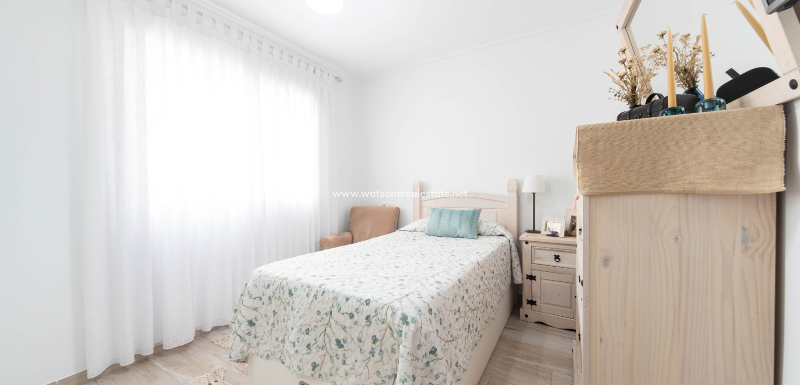 Resale - Detached - Urb. La Marina