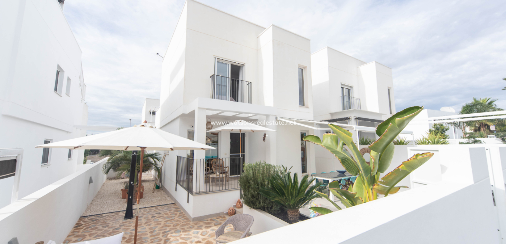 Resale - Detached - Urb. La Marina