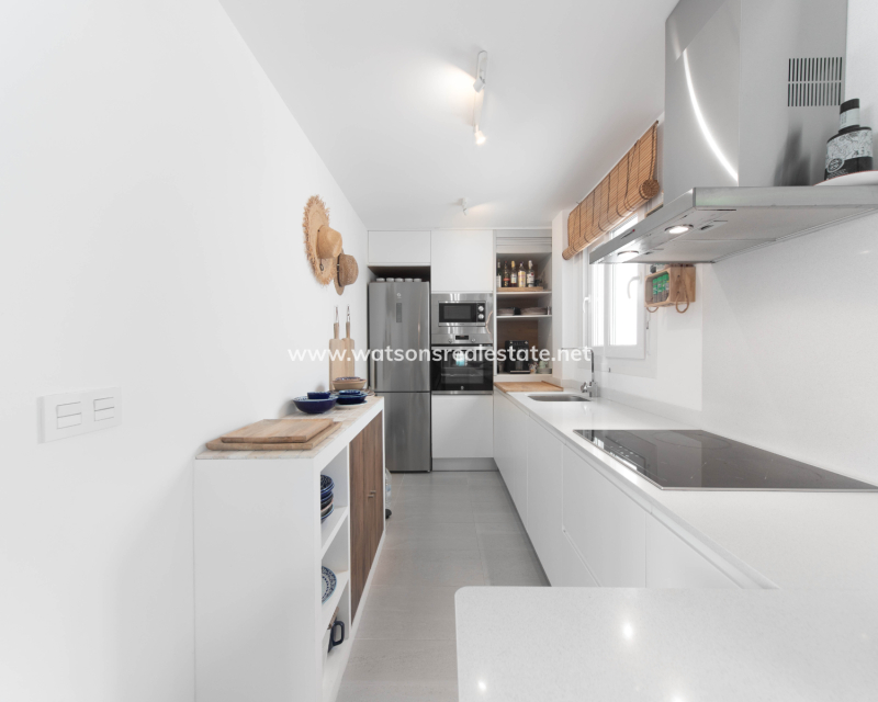 Resale - Detached - Urb. La Marina