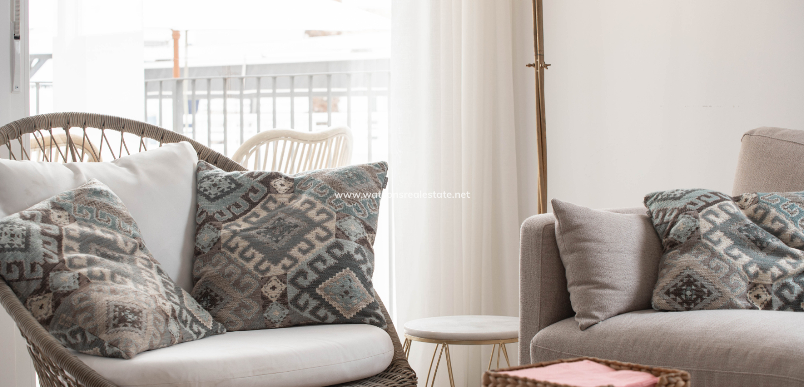 Resale - Detached - Urb. La Marina
