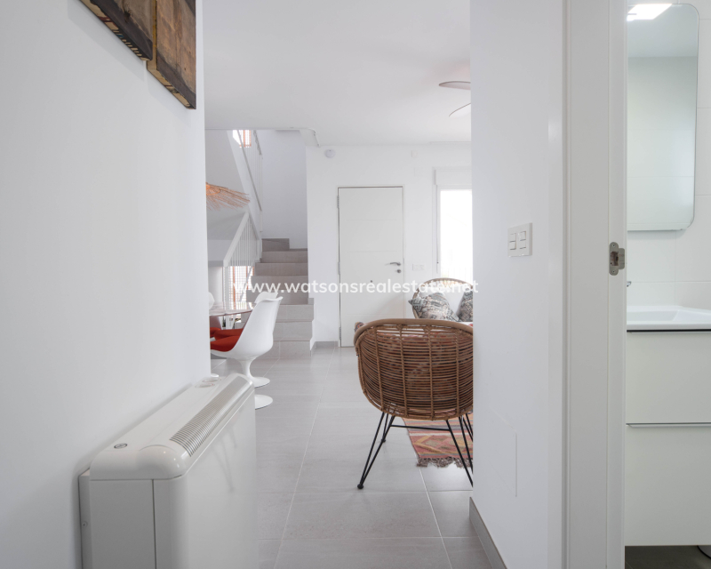 Resale - Detached - Urb. La Marina