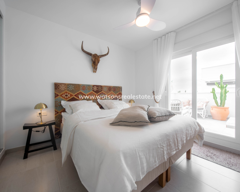 Resale - Detached - Urb. La Marina