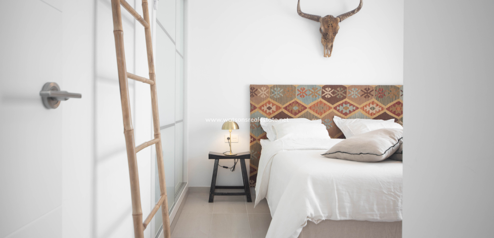 Resale - Detached - Urb. La Marina
