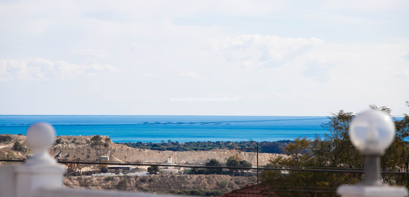 Resale - Detached - Urb. La Marina