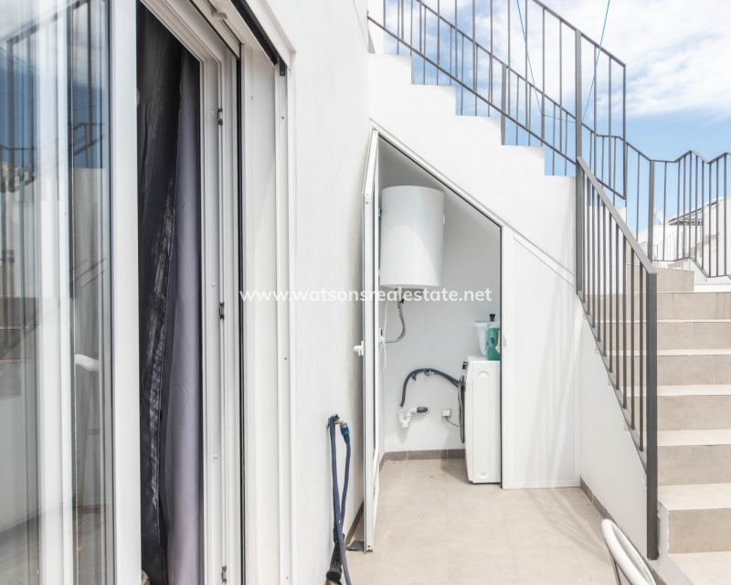 Resale - Detached - Urb. La Marina