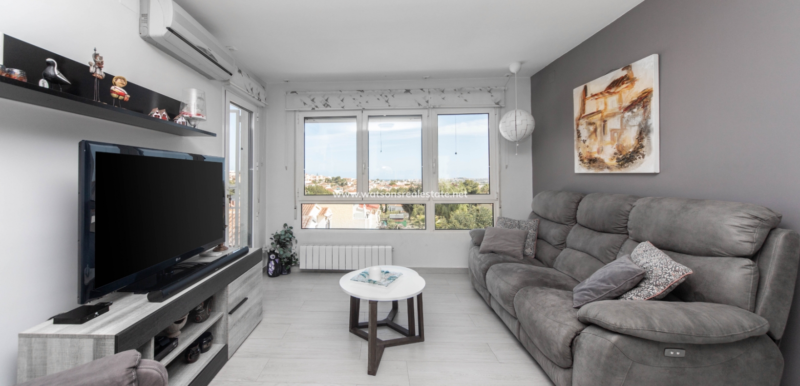 Resale - Detached - Urb. La Marina