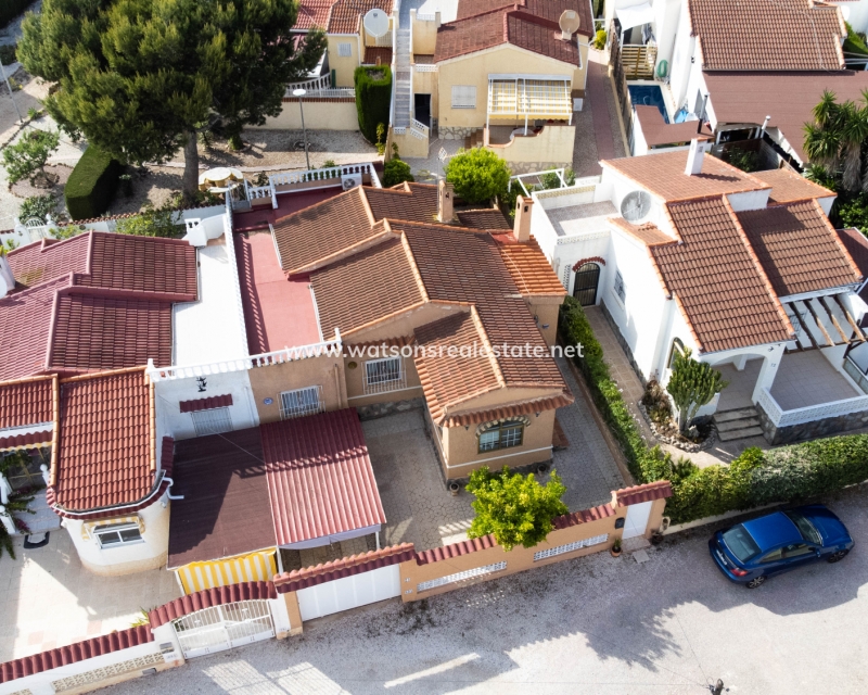 Resale - Detached - Urb. La Marina