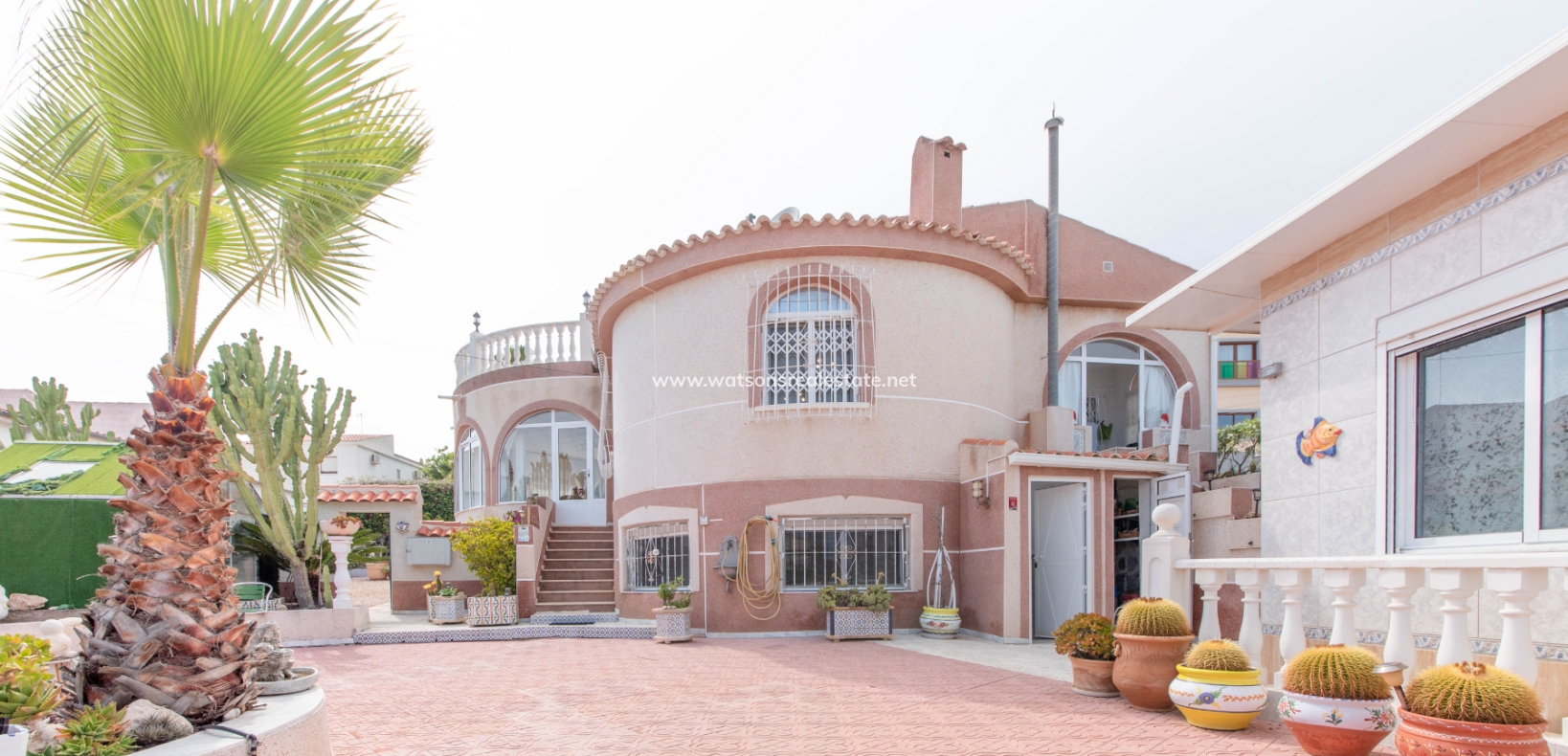 Resale - Detached - Urb. La Marina