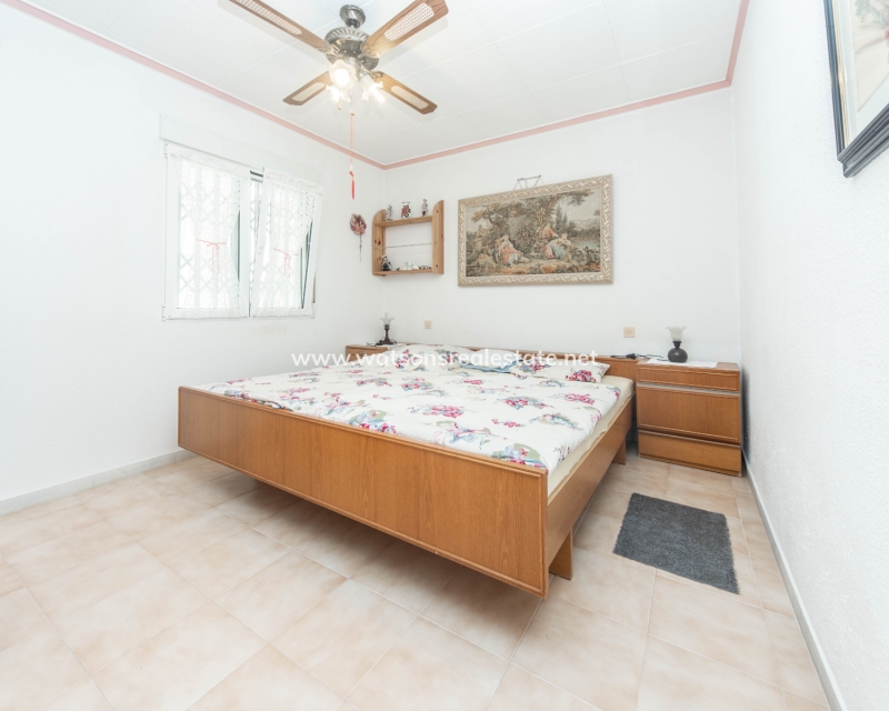 Resale - Detached - Urb. La Marina