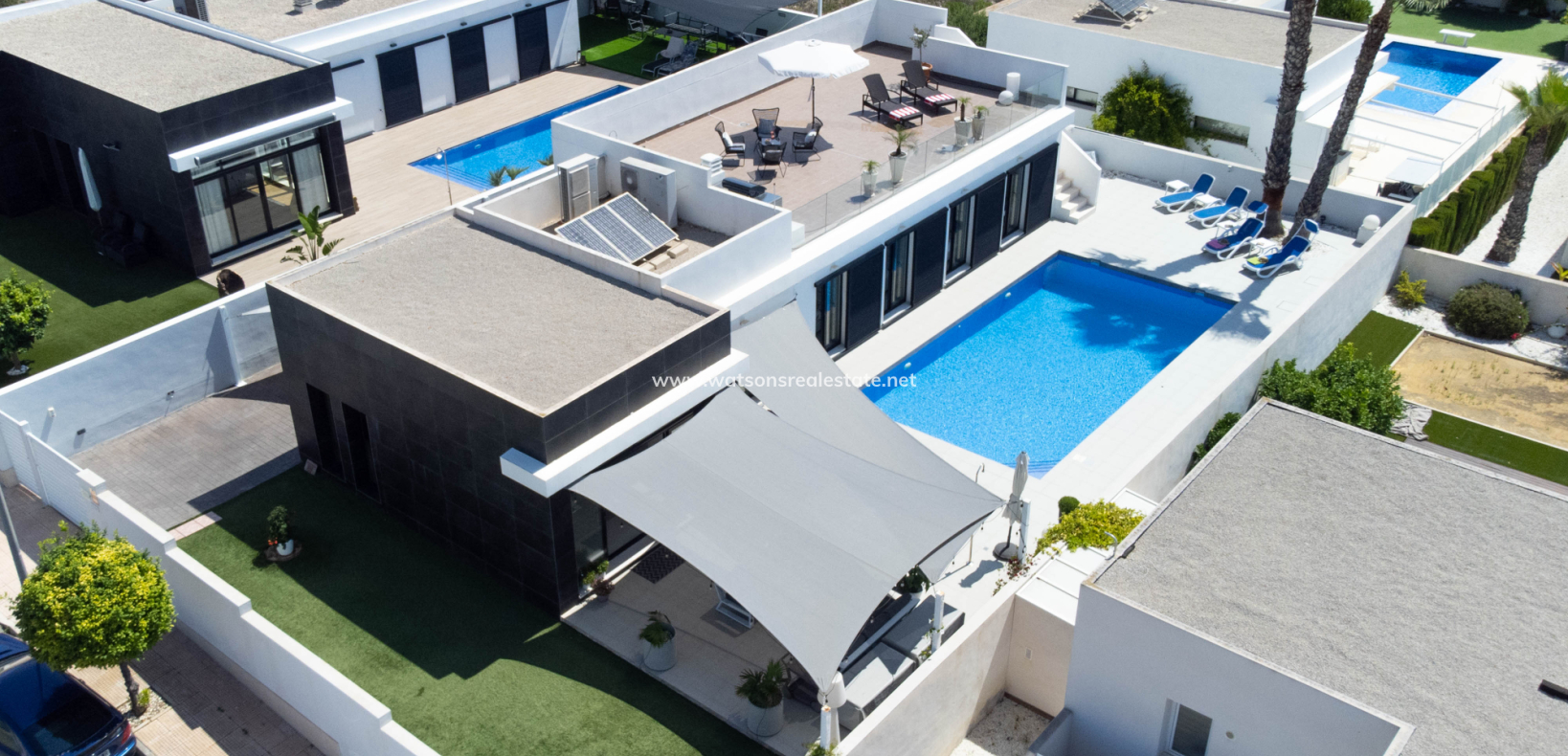 Resale - Detached - Urb. La Marina