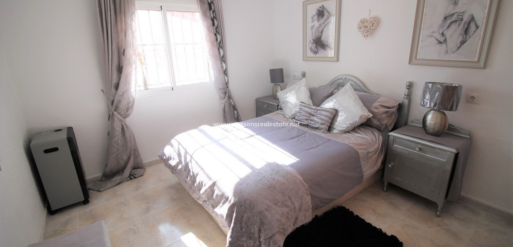 Resale - Detached - Urb. La Marina