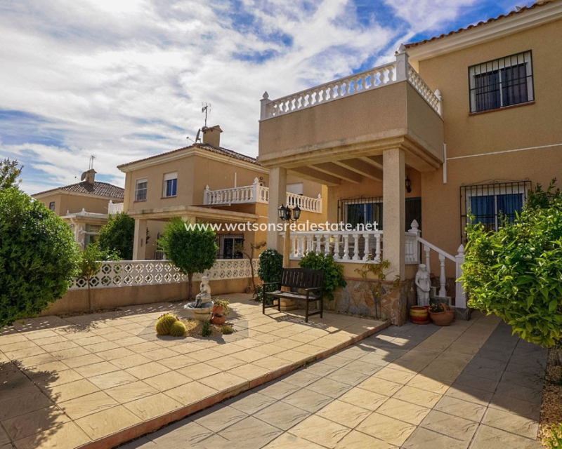 Resale - Detached - Urb. La Marina