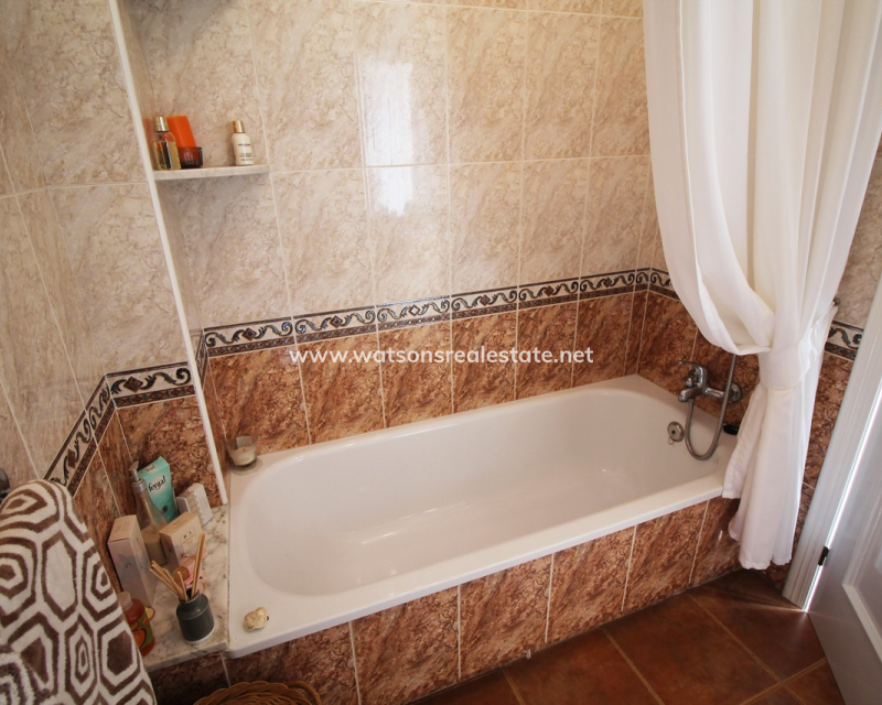 Resale - Detached - Urb. La Marina