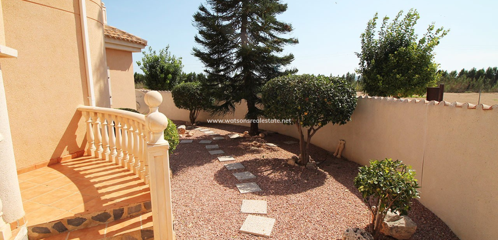 Resale - Detached - Urb. La Marina