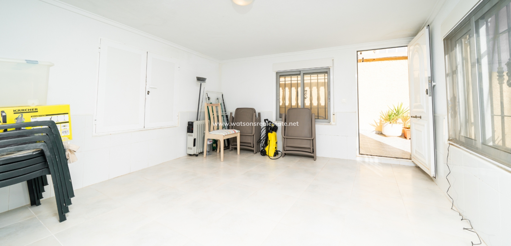 Resale - Detached - Urb. La Marina