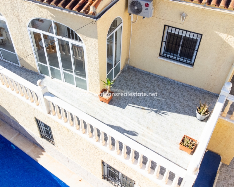 Resale - Detached - Urb. La Marina