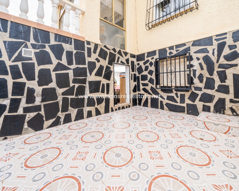 Resale - Detached - Urb. La Marina