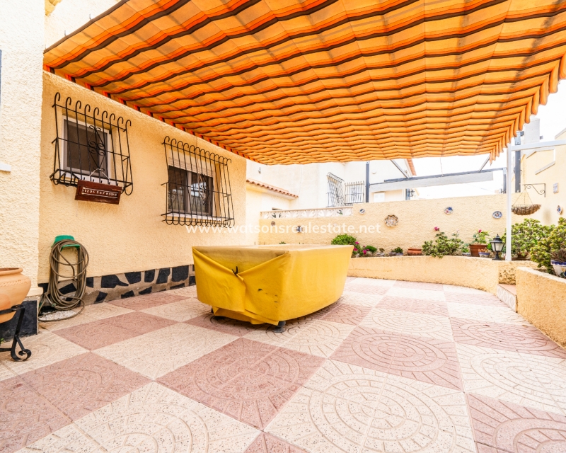 Resale - Detached - Urb. La Marina