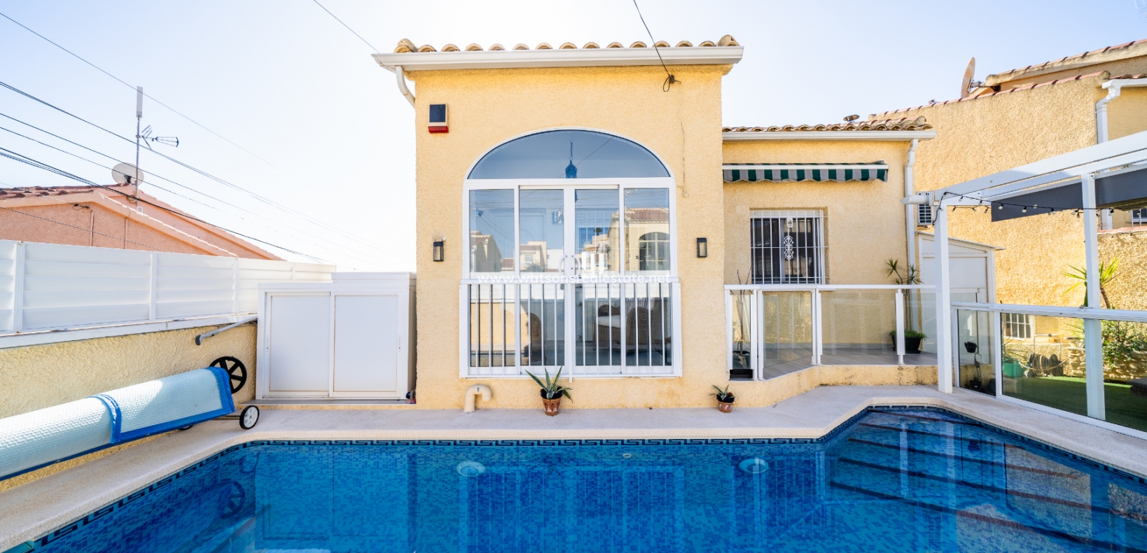 Resale - Detached - Urb. La Marina