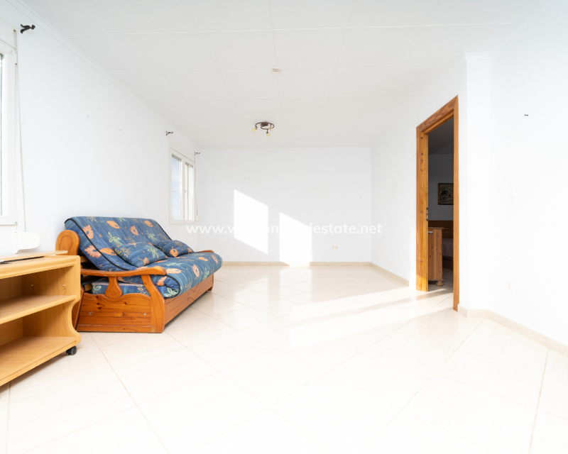 Resale - Detached - Urb. La Marina